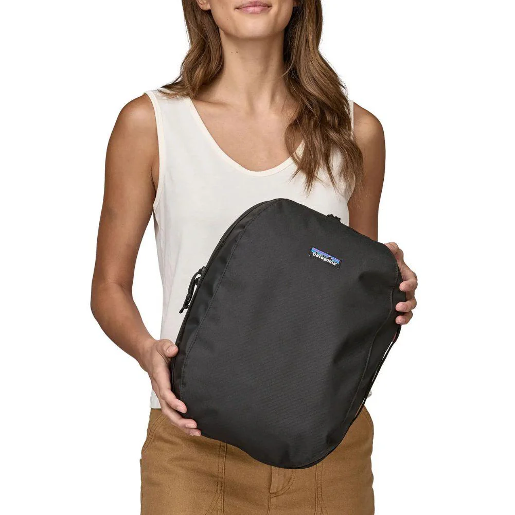 Patagonia Black Hole Cube 14L (Kaleido: Black) - Image 3