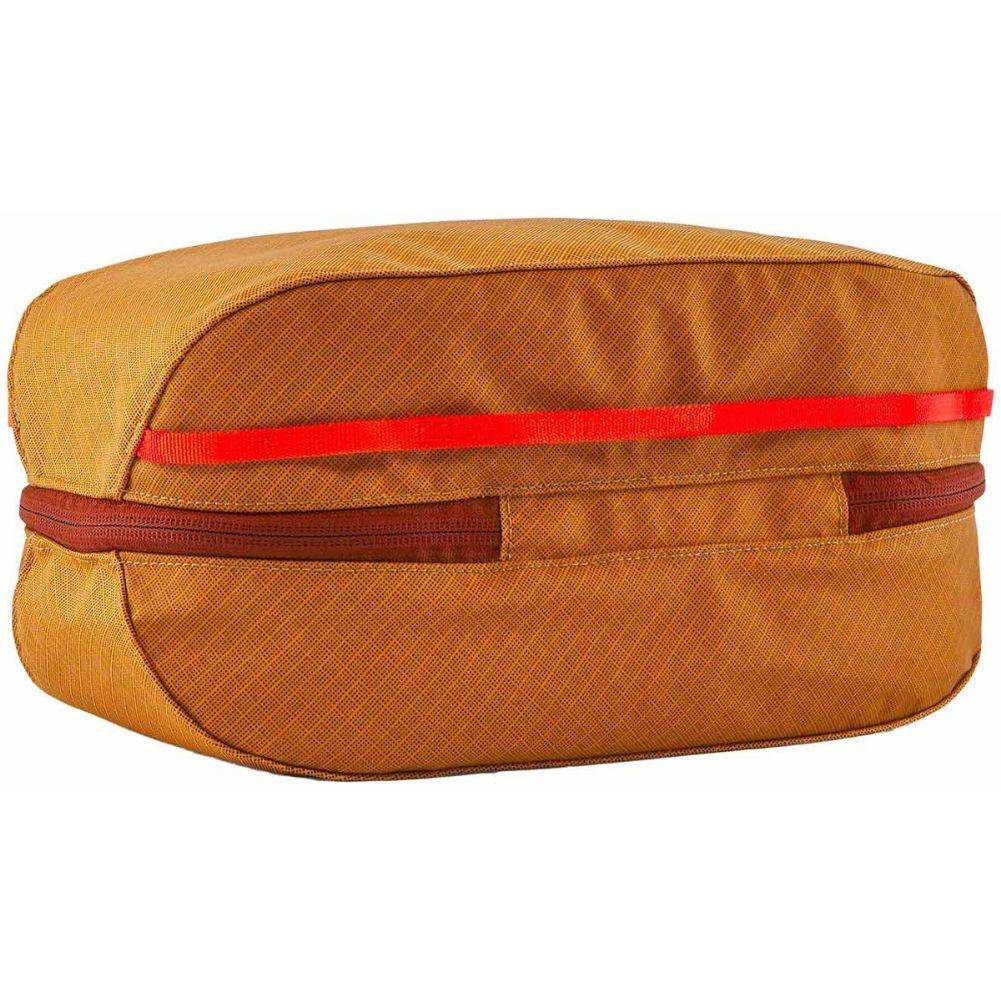 Patagonia Black Hole Cube 6L (Talon Gold) - Image 2