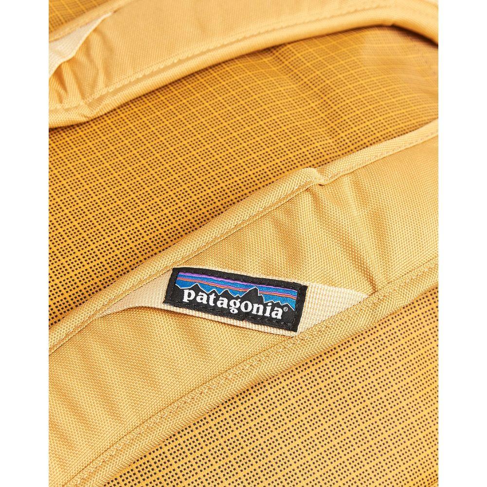 Patagonia Black Hole Duffel 40L (Pufferfish Gold) - Image 6