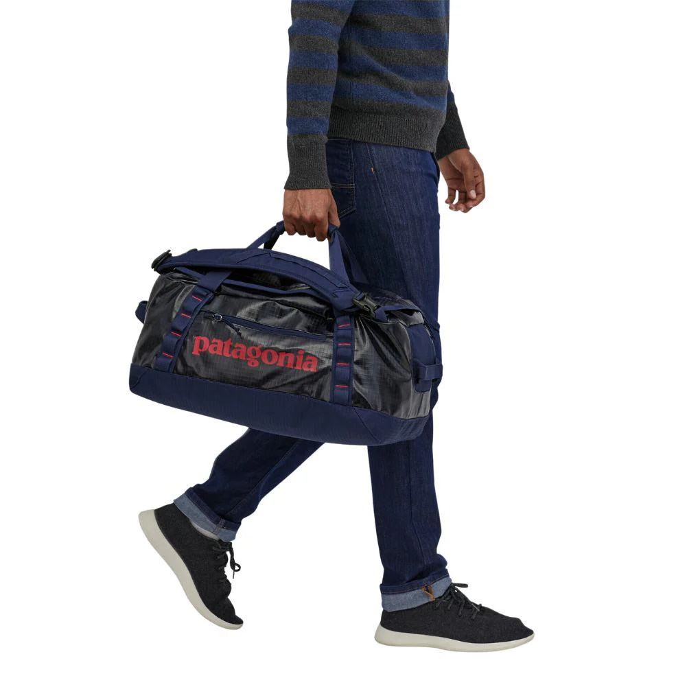 Patagonia Black Hole Duffel Bag 40 Litre (Classic Navy) - Image 5