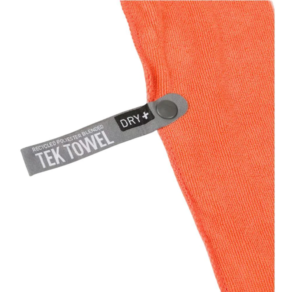 Sea To Summit Tek Microfibre Towel - Medium (Outback Orange) - Image 4
