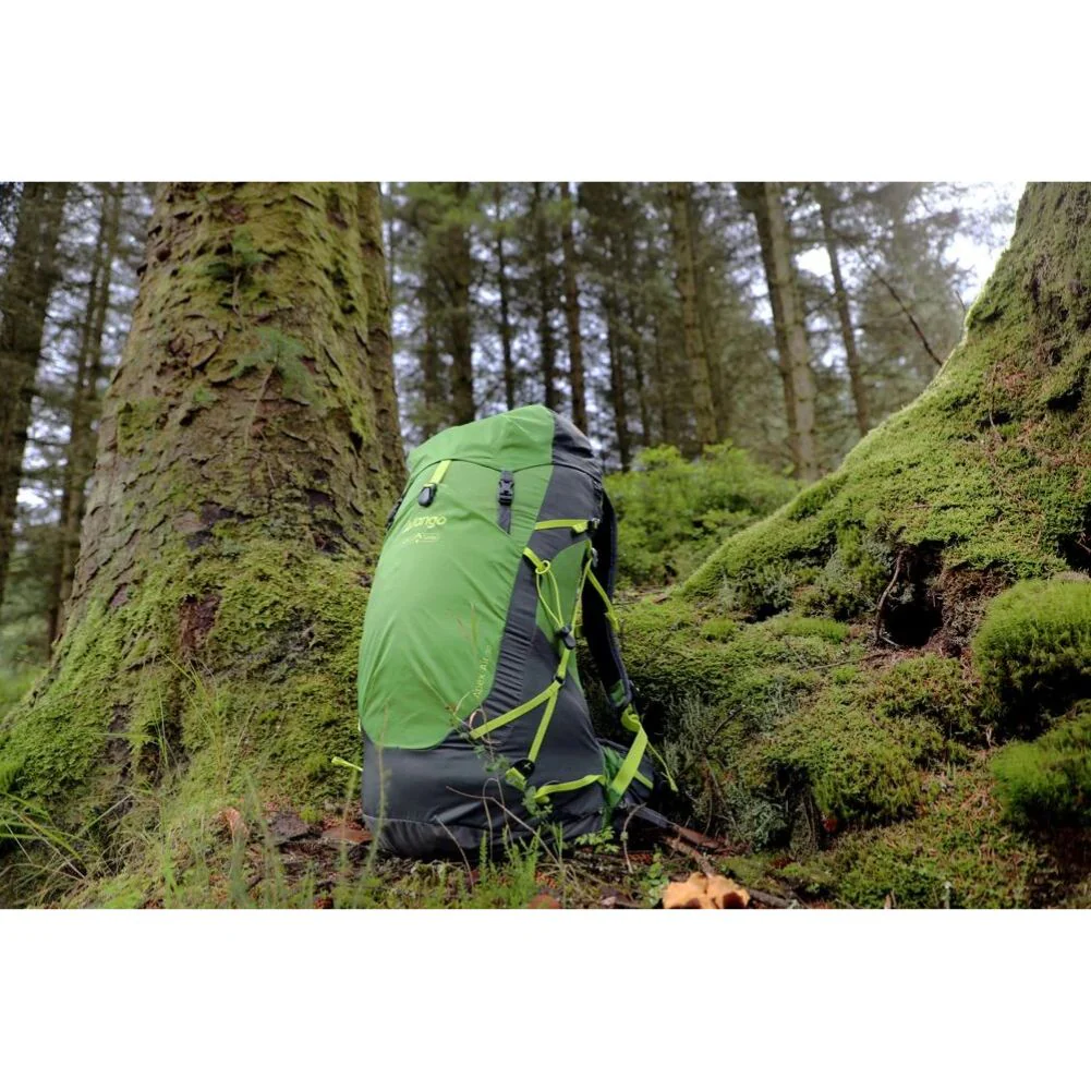 Vango Apex Air 30 Rucksack (Peridot Green) - Image 17