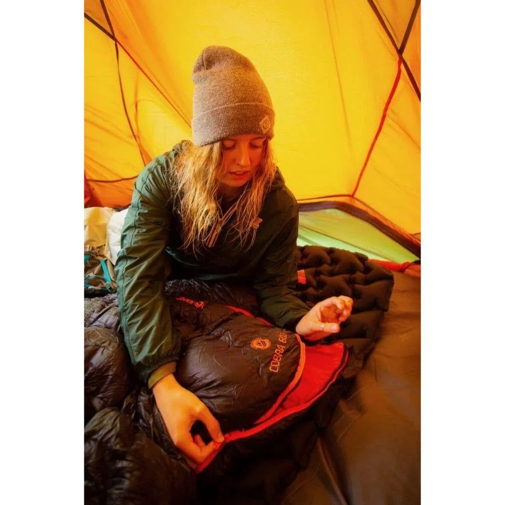 Vango Cobra 600 Down Filled Sleeping Bag (Anthracite) - Image 14