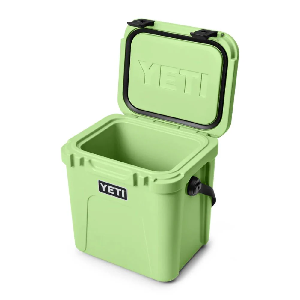 Yeti Roadie 24 Cool Box (Key Lime) - Image 3