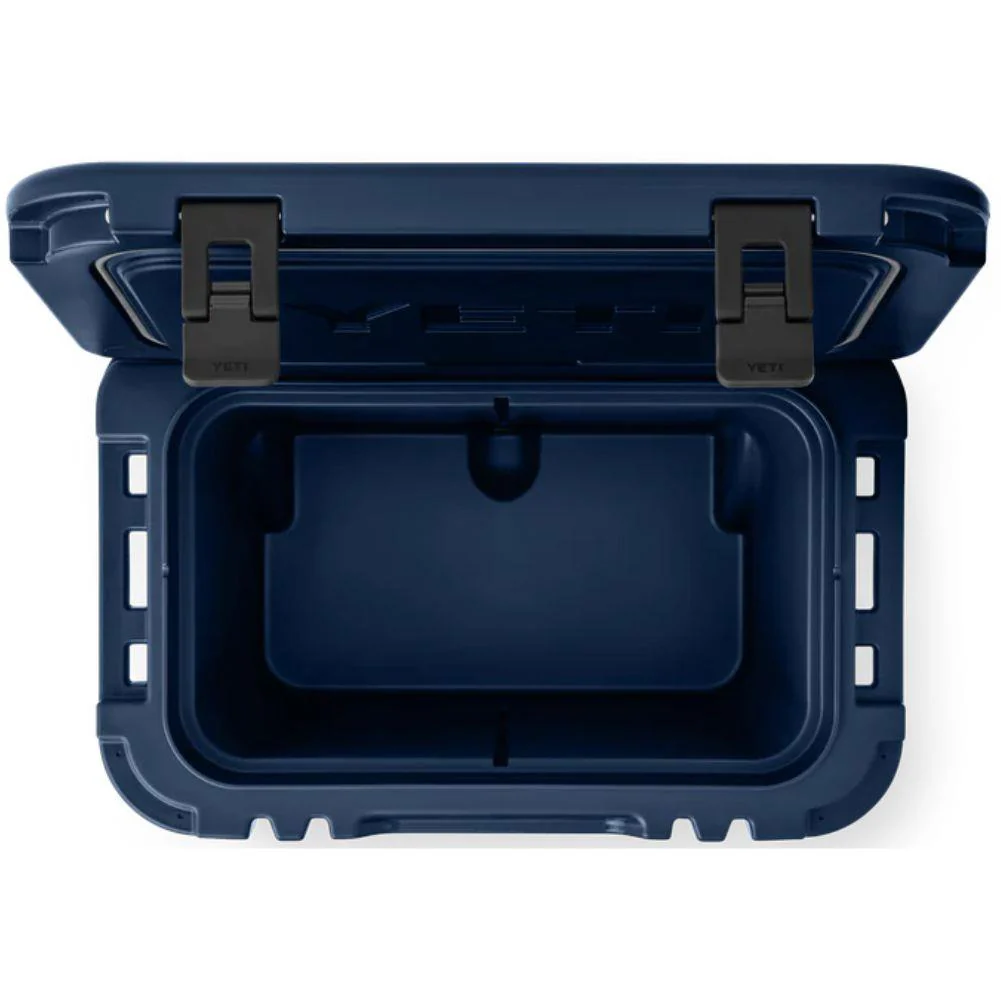 Yeti Roadie 32 Wheeled Cool Box (Navy) - Image 4